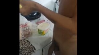 Ở carioca cafofo, cuộn mavambo được bán buôn