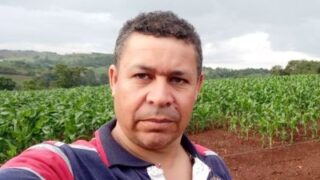 Đàn ông Brazil khỏa thân và nghịch ngợm – 80